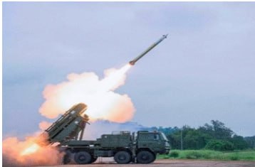 DRDO Pinaka Rocket Test: डीआरडीओ ने लंबी दूरी के निर्देशित रॉकेट 'पिनाका' का किया सफल उड़ान परीक्षण