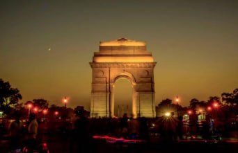 Earth Hour 2026 India : भारत में भी मनाया जा रहा 'अर्थ आवर'